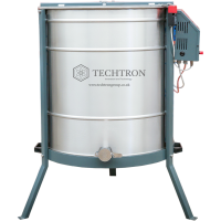 Radial honey extractors